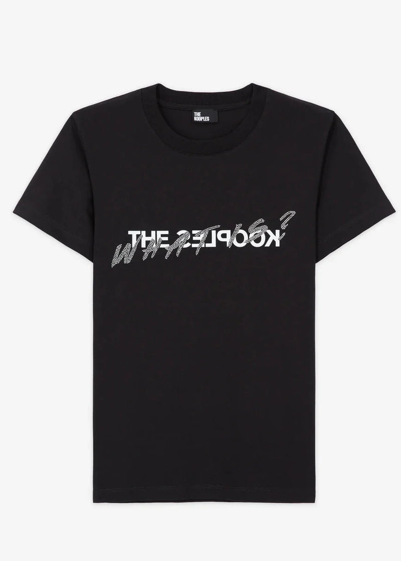 T-shirt What is black